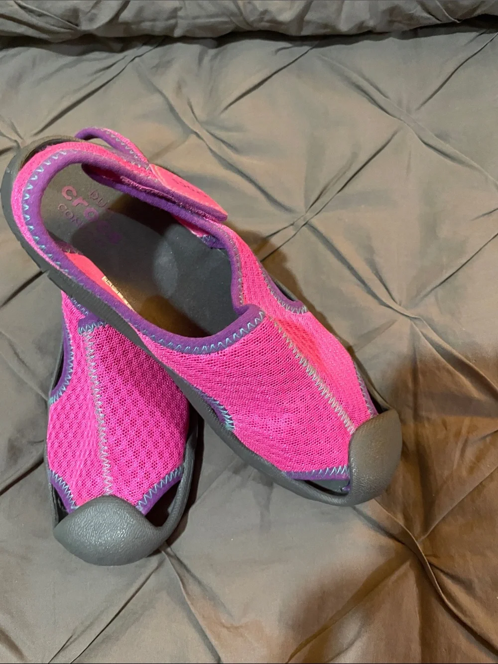 CROCS swiftwater sandals water shoes